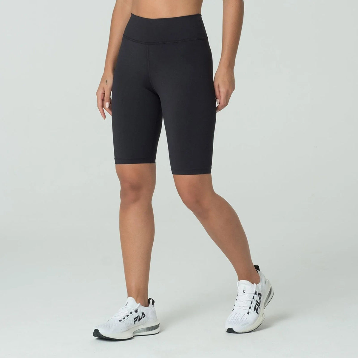 F12AT112-BERMUDA FEM. FILA FLAT LIFE LONG II-PTO/VRM/BCO-494