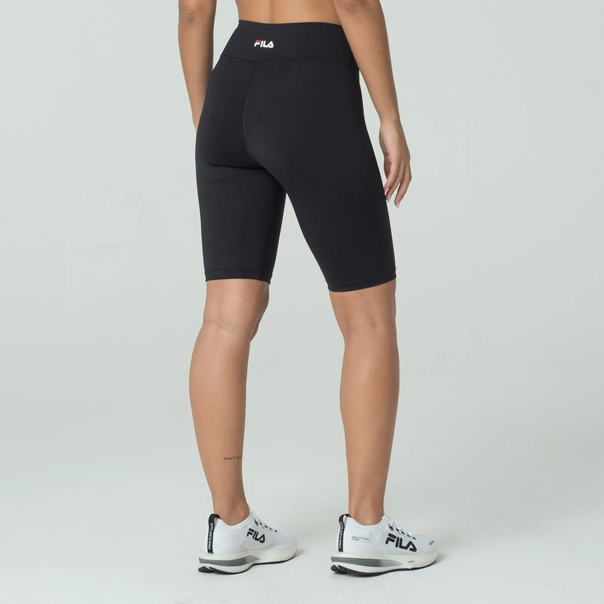 F12AT112-BERMUDA FEM. FILA FLAT LIFE LONG II-PTO/VRM/BCO-494