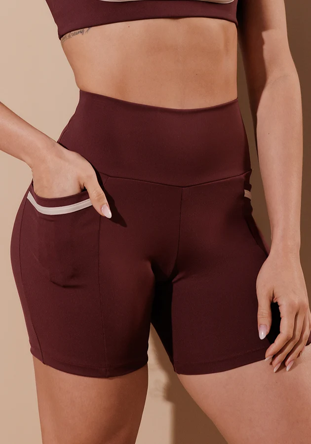 Short Duo Lines com Bolsos Timeless Thais Ferreira